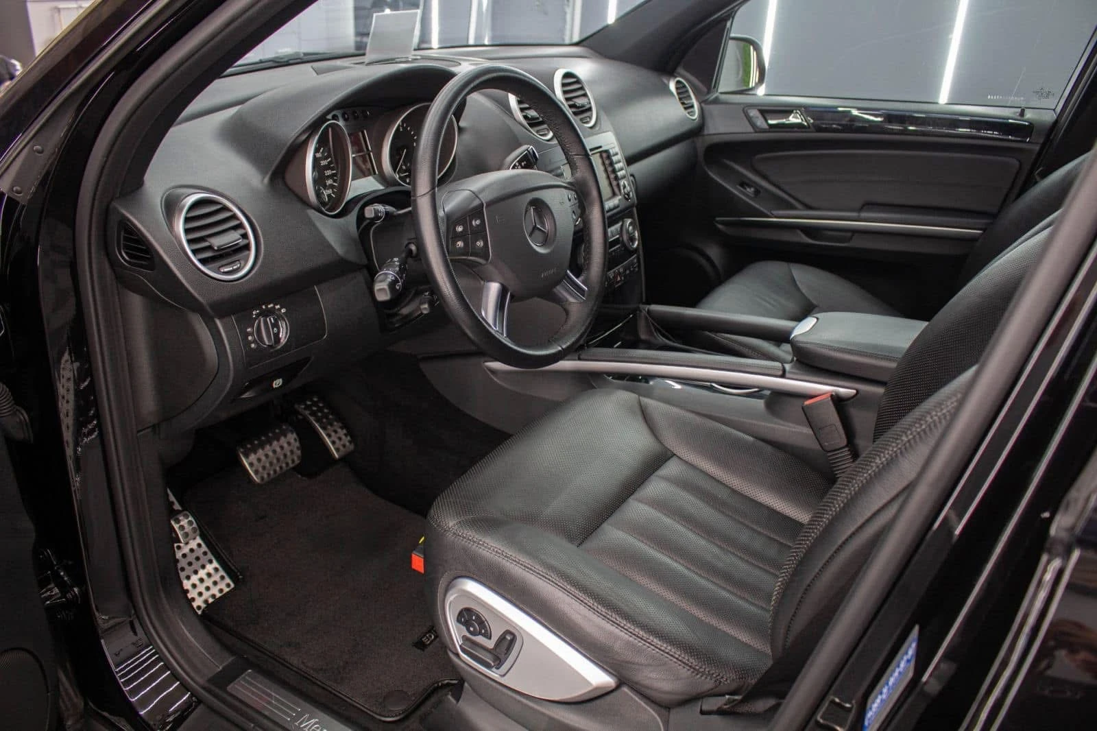 Mercedes-Benz ML 320 Edition 10 - изображение 10