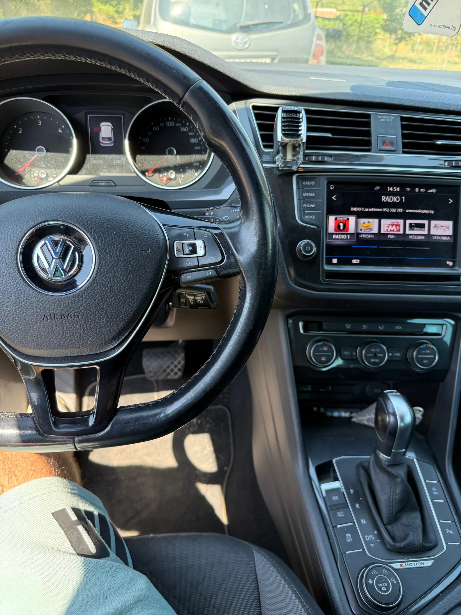VW Tiguan  - изображение 2