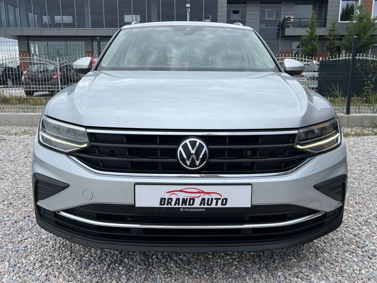 VW Tiguan * 2023 г. * AUTOMATIC  2.0 TDI  150k.c., снимка 2 - Автомобили и джипове - 54881647