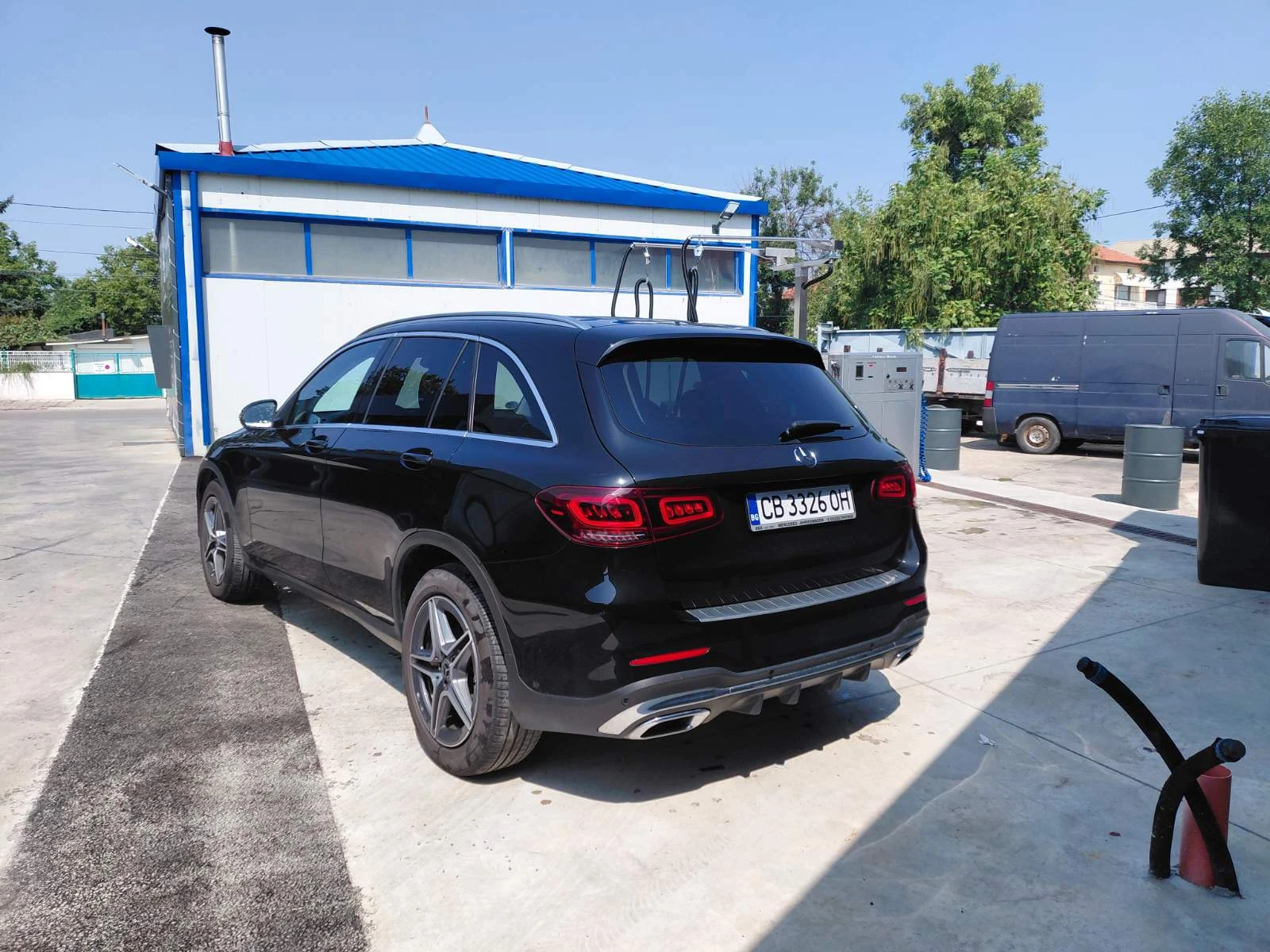 Mercedes-Benz GLC 220 4Matic AMG Line, снимка 4 - Автомобили и джипове - 55900023
