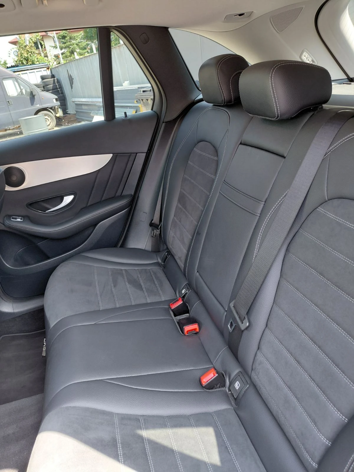 Mercedes-Benz GLC 220 4Matic AMG Line, снимка 8 - Автомобили и джипове - 55900023