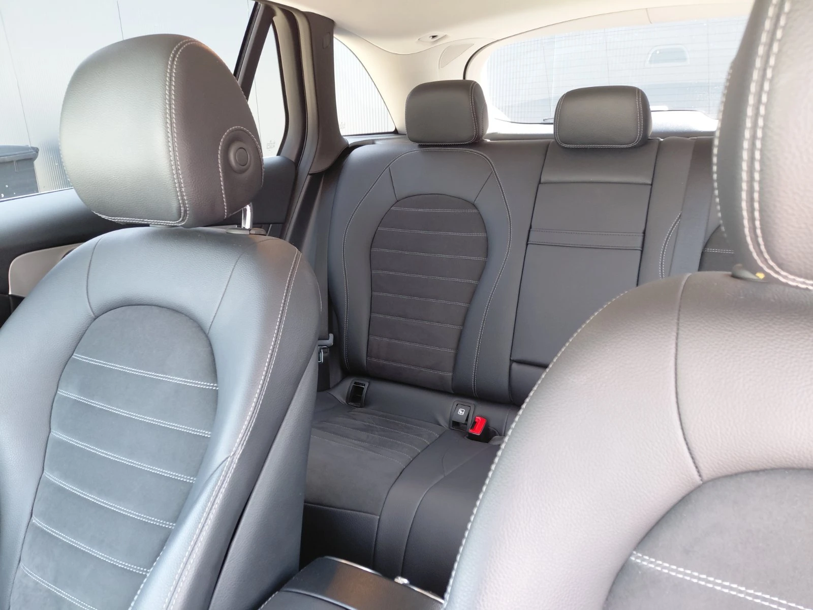 Mercedes-Benz GLC 220 4Matic AMG Line, снимка 7 - Автомобили и джипове - 55900023