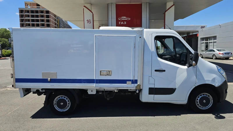 Renault Master Минусов на ход и на 220V-L300x207xh130-8куб.м, снимка 3 - Бусове и автобуси - 50370935