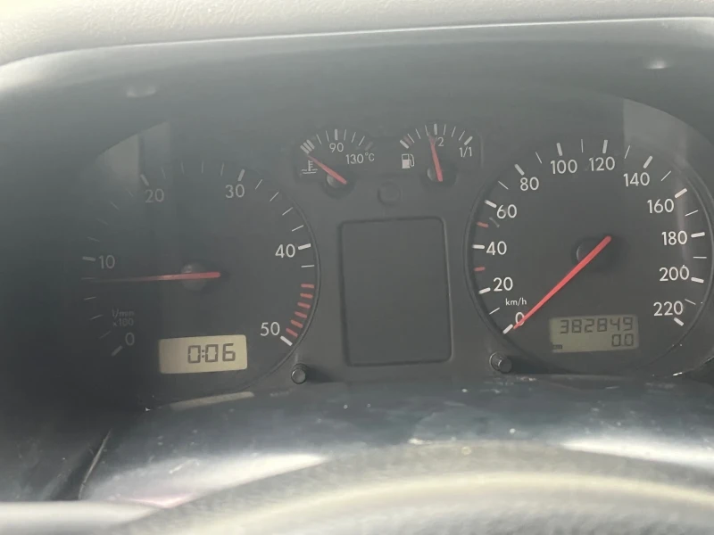 VW Transporter T4, снимка 9 - Бусове и автобуси - 52513466