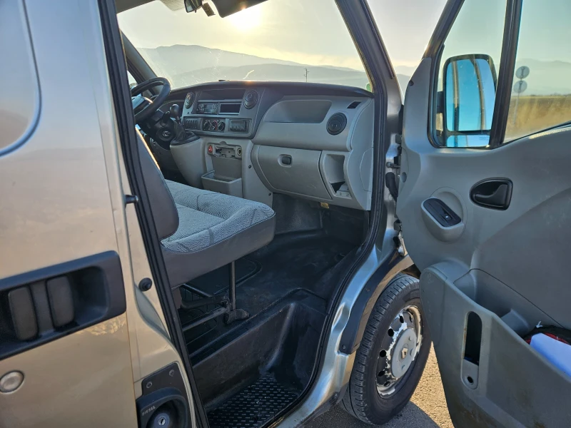 Renault Master, снимка 7 - Бусове и автобуси - 53165878
