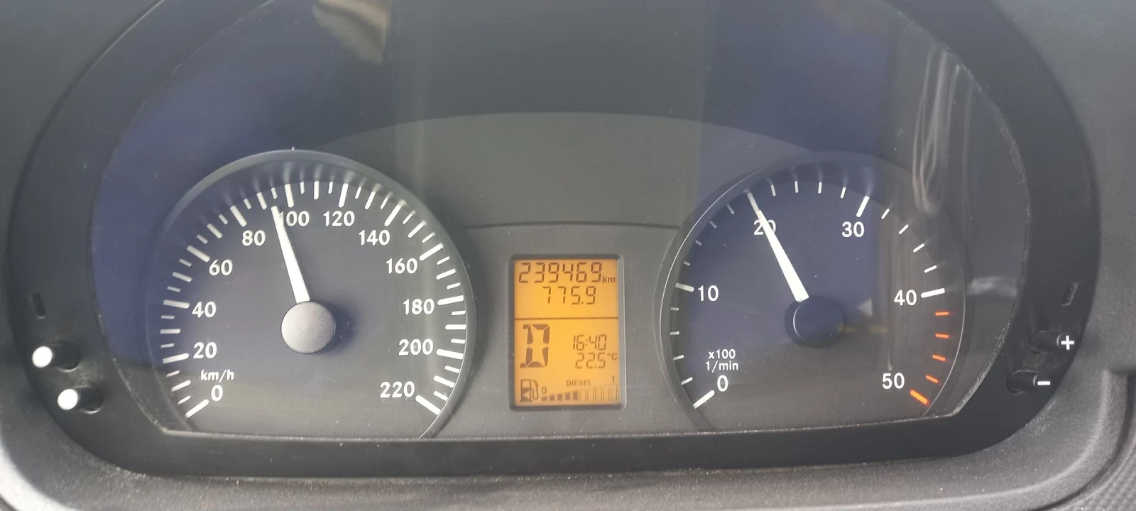 Mercedes-Benz Vito 113 CDI, снимка 10 - Бусове и автобуси - 54487229