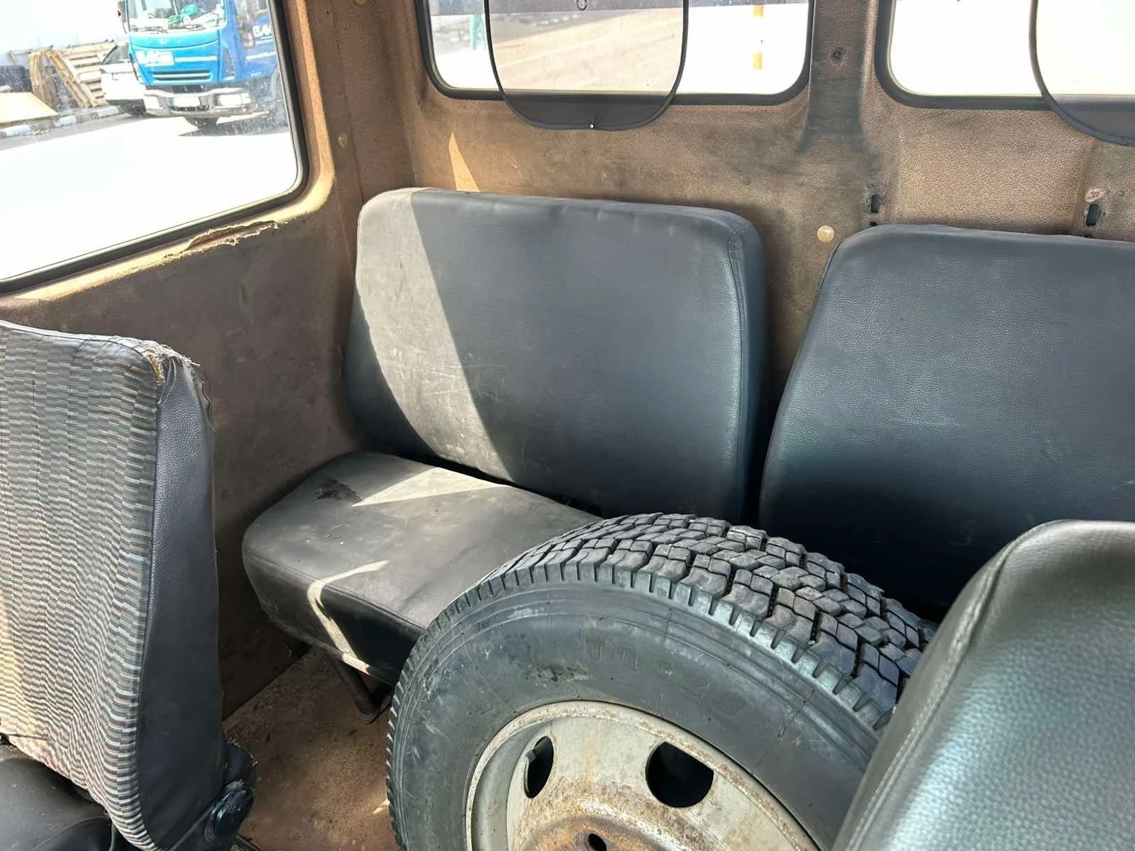Mercedes-Benz 811, снимка 2 - Камиони - 56294100
