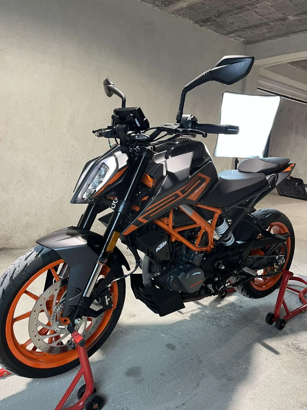 Ktm Duke 125 - изображение 10