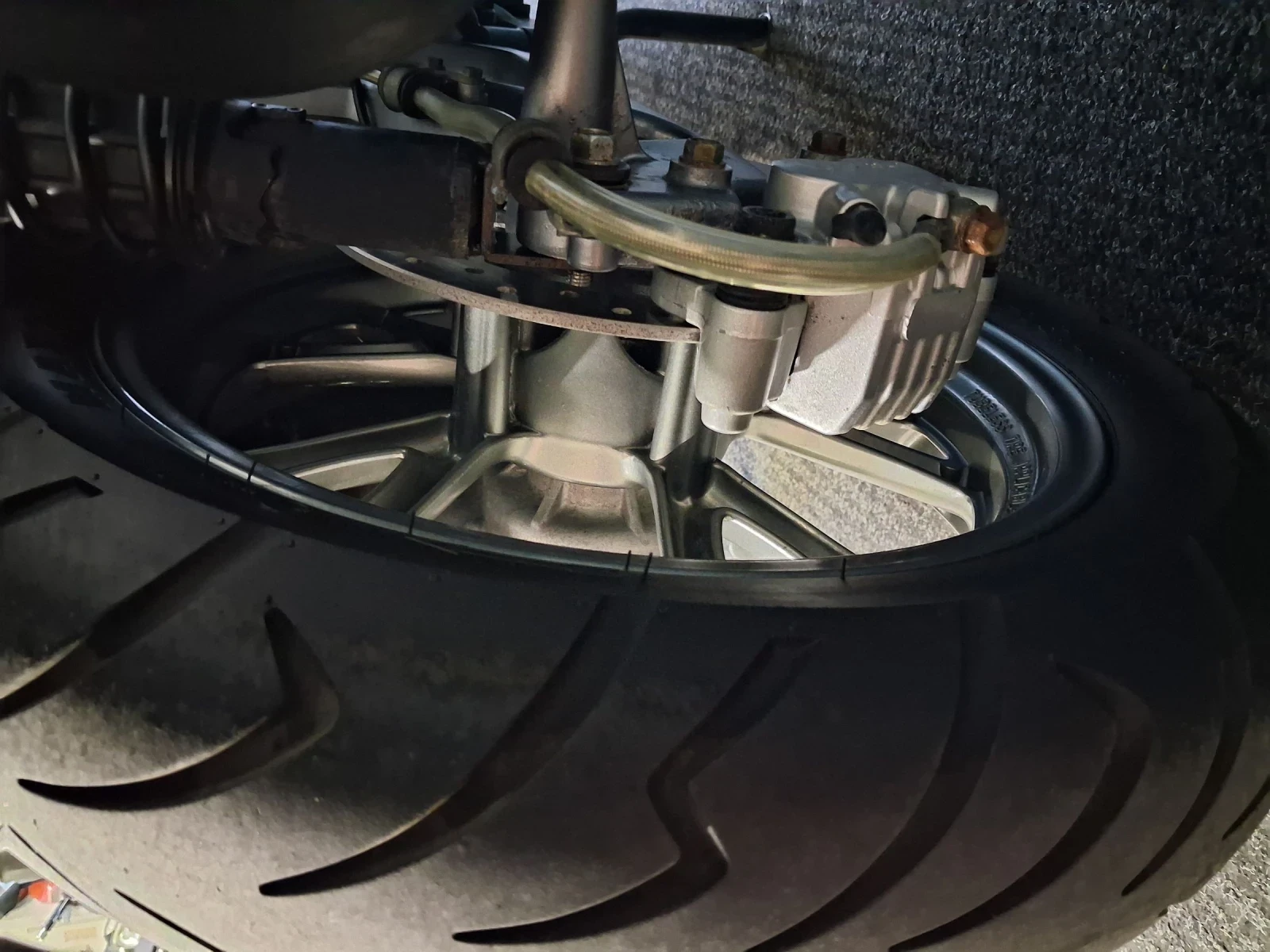 Kymco People GTI ABS LED 3240km, снимка 13 - Мотоциклети и мототехника - 53788253