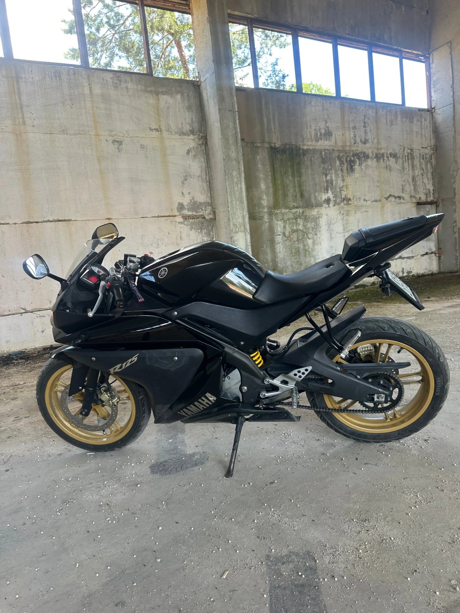 Yamaha Yzf