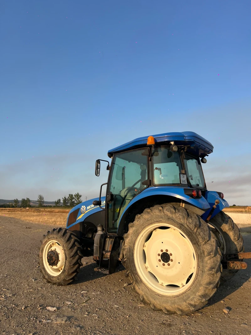 Трактор New Holland New Holland td5.85, снимка 3 - Селскостопанска техника - 52748493