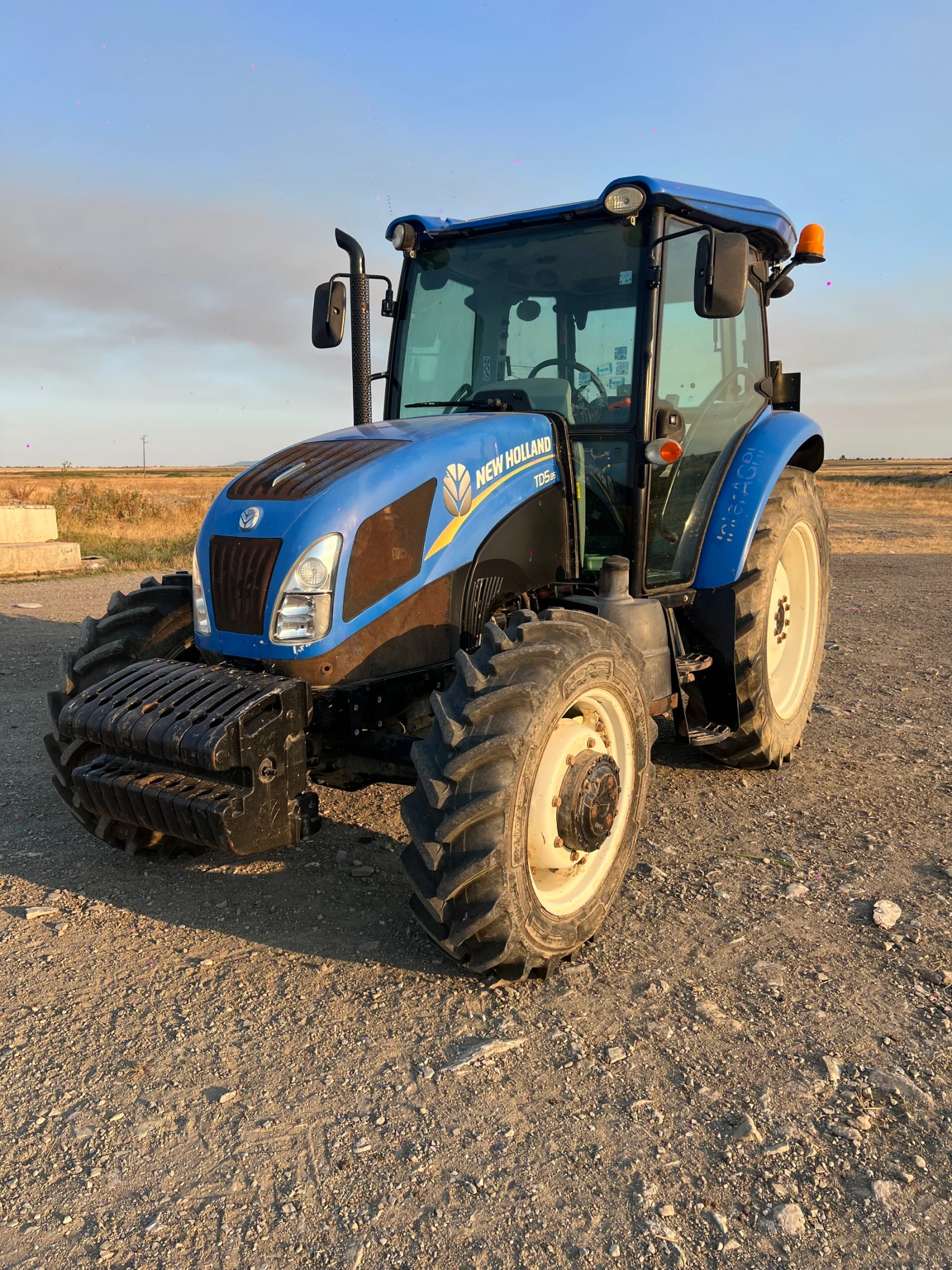 Трактор New Holland New Holland td5.85, снимка 1