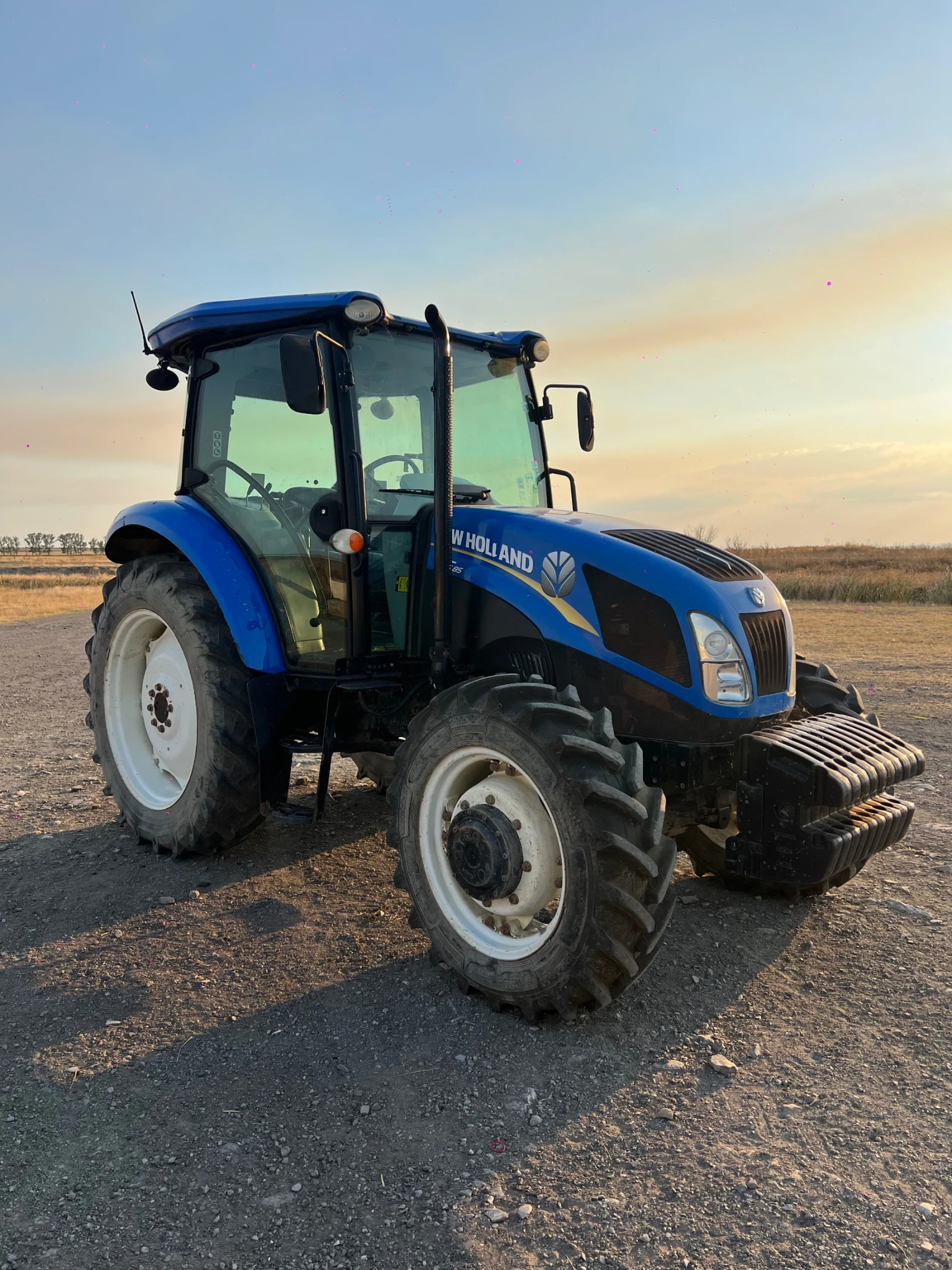 Трактор New Holland New Holland td5.85 - изображение 2