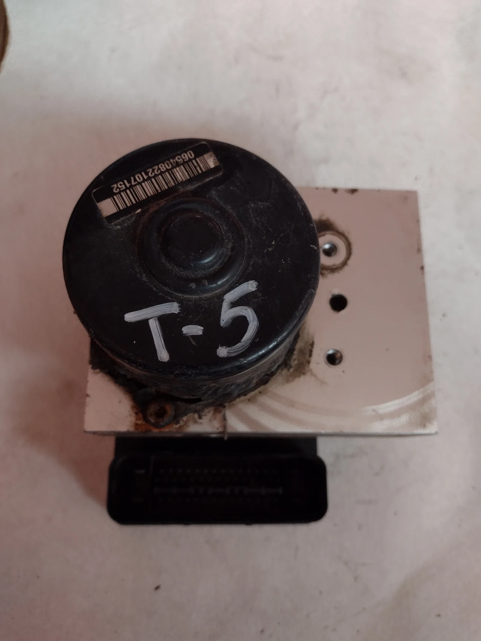 7H0907379G   ABS    VW TRANSPORTER T5 2,5 TDI    7H0 907 379 G | Mobile.bg   1