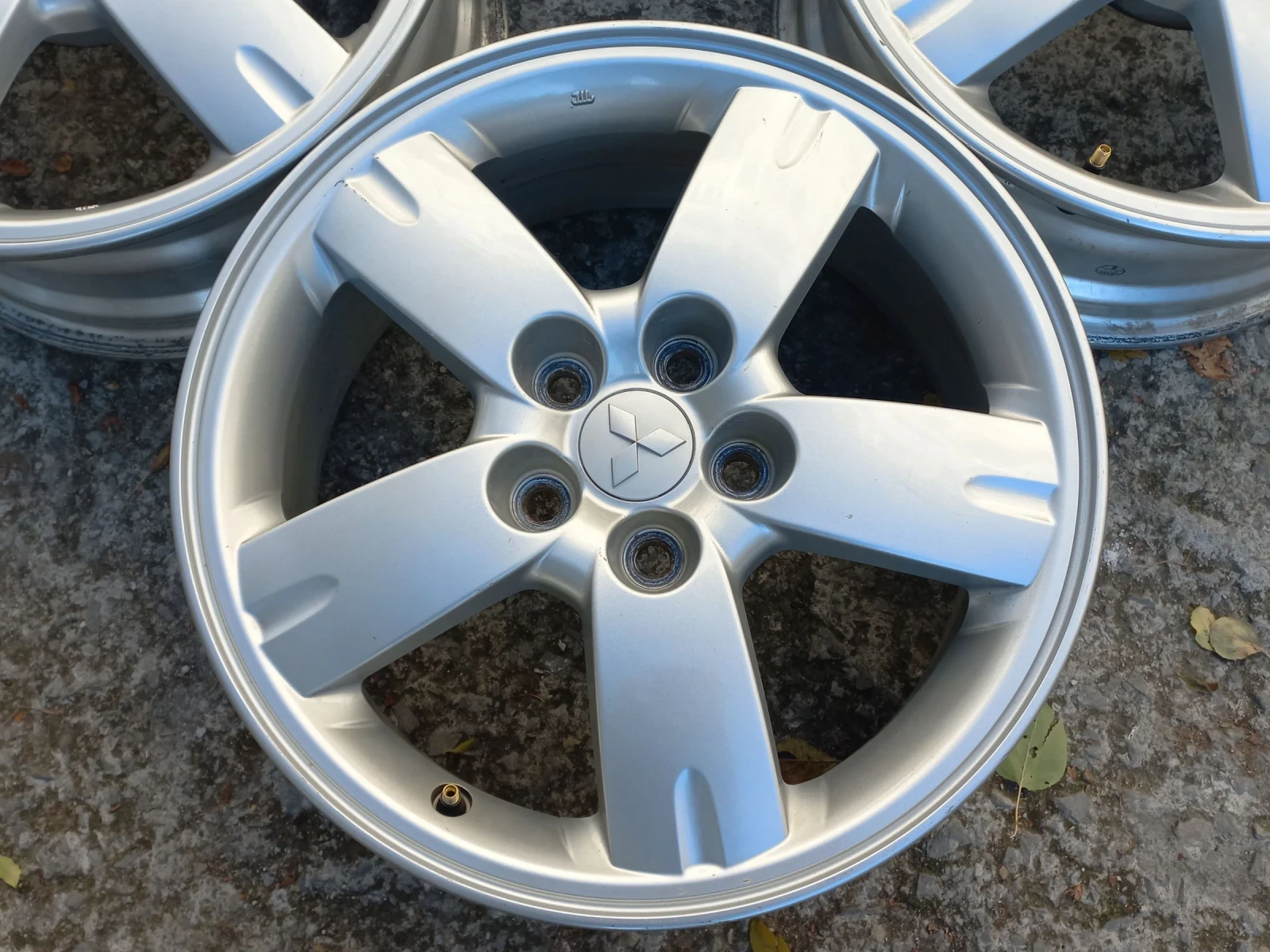   Mitsubishi | Mobile.bg   13