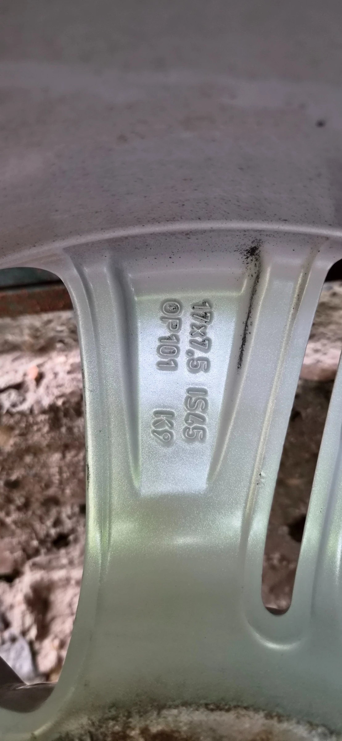 Гуми с джанти Goodyear 225/55R17, снимка 5 - Гуми и джанти - 55393182