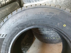 Гуми Зимни 235/65R16, снимка 5 - Гуми и джанти - 48637276