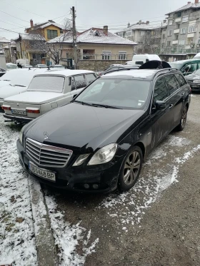 Mercedes-Benz E 200, снимка 11