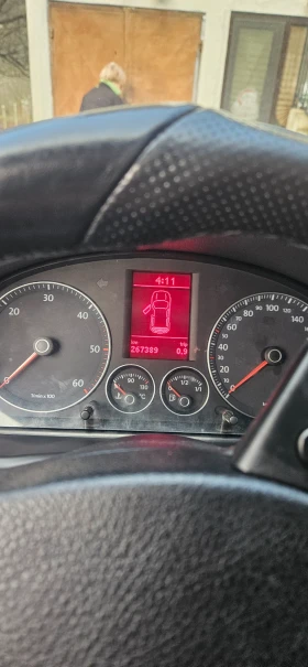 VW Touran - 4150 € / 8116.69 лв. - 27450458 8