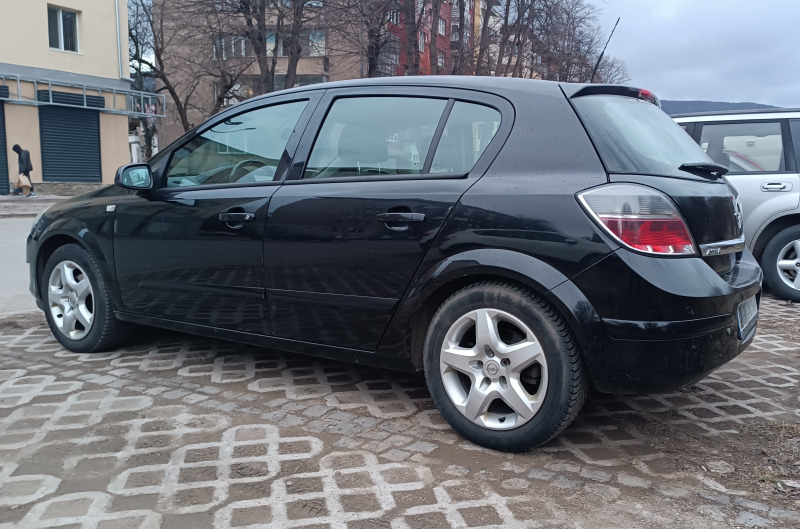 Opel Astra, снимка 4 - Автомобили и джипове - 45779123
