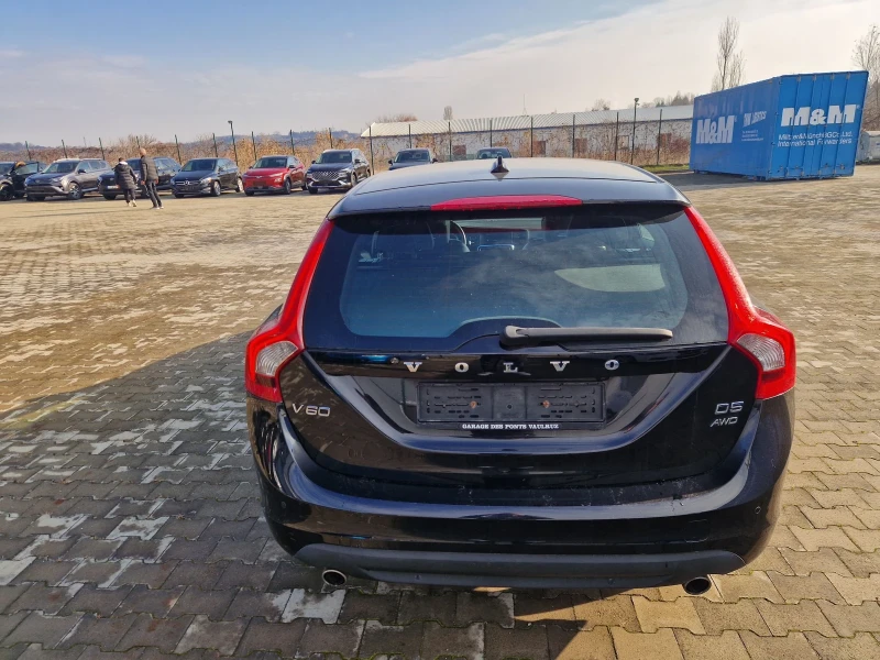 Volvo V60 2.4d D5 4x4, снимка 5 - Автомобили и джипове - 48141090