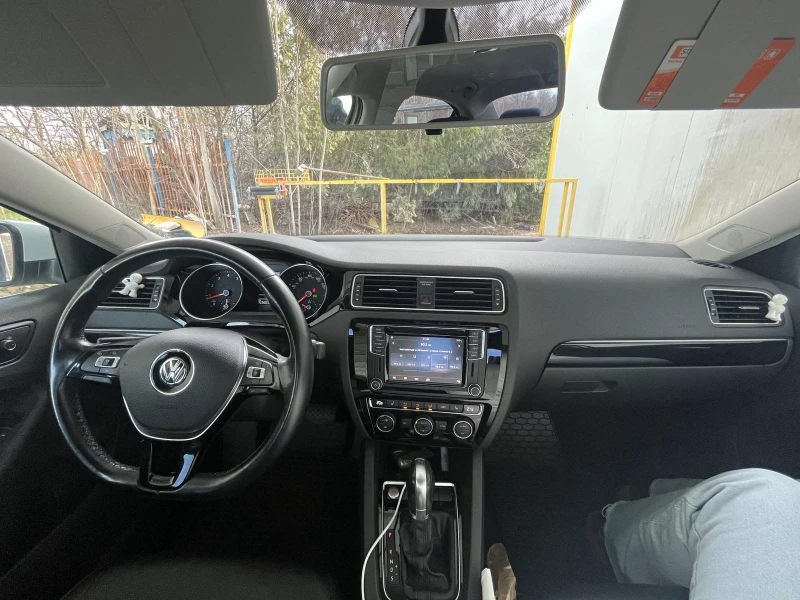 VW Jetta 1.8tsi, снимка 6 - Автомобили и джипове - 48629301