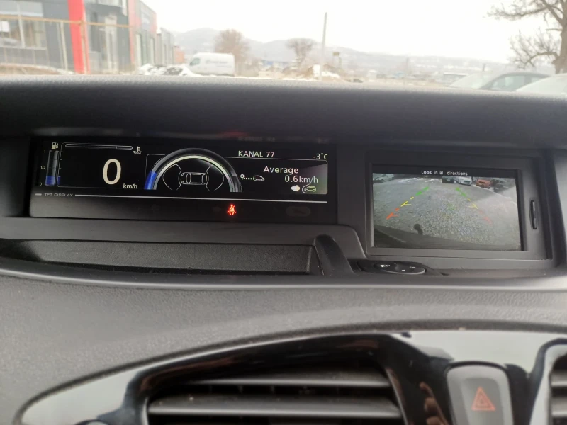 Renault Grand scenic 1.6 dci Bose Edition, снимка 9 - Автомобили и джипове - 48741469