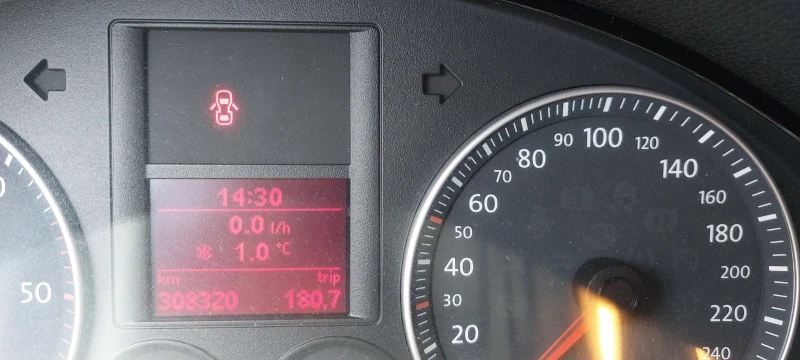 VW Golf 1.9 TDi, 6 Скорости, 4х4, снимка 2 - Автомобили и джипове - 49417191