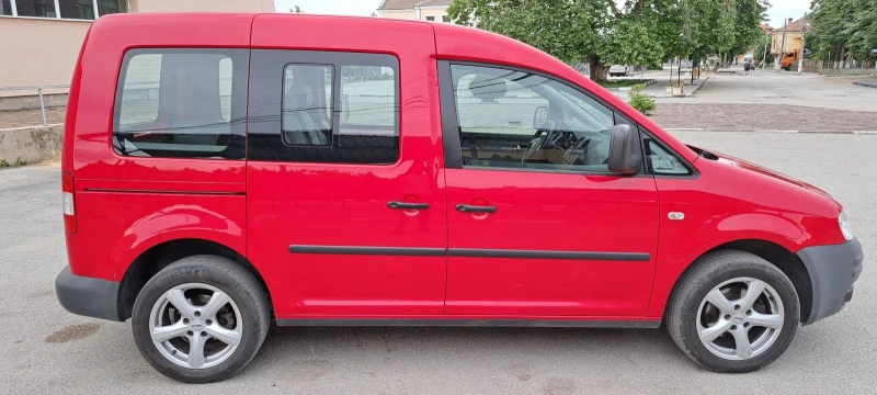 VW Caddy, снимка 4 - Автомобили и джипове - 49350464