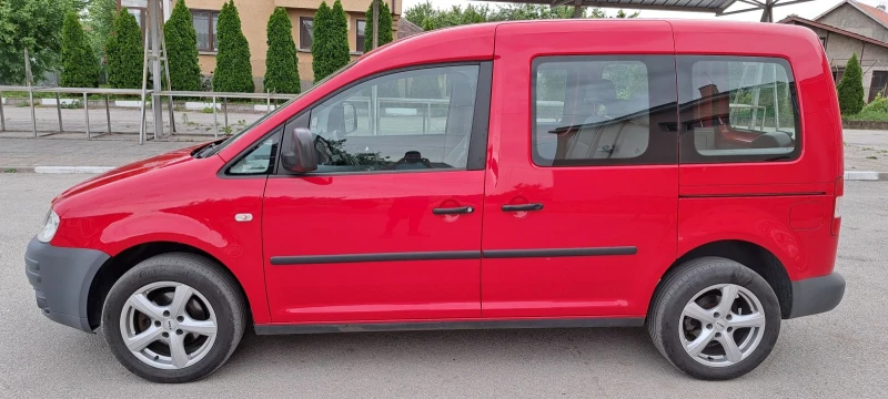 VW Caddy, снимка 2 - Автомобили и джипове - 49350464