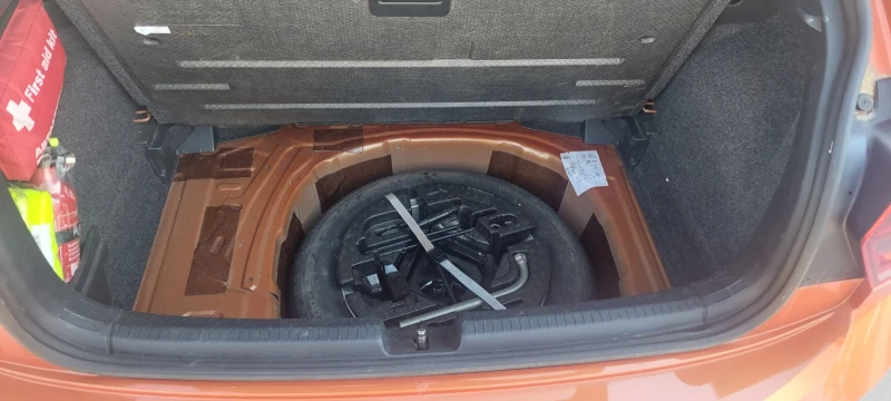 VW Polo, снимка 11 - Автомобили и джипове - 52580146