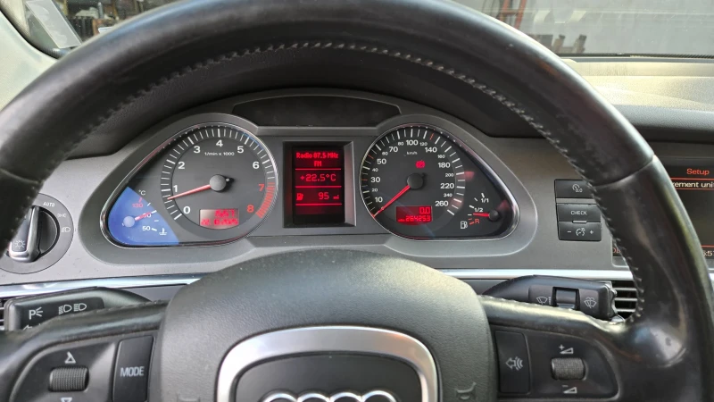 Audi A6, снимка 12 - Автомобили и джипове - 52429889