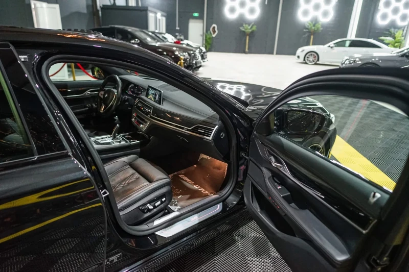 BMW 730 XDRIVE EXECUTIVE LOUNGE EDITION ПАНО ЛИЗИНГ 100%, снимка 13 - Автомобили и джипове - 52704489