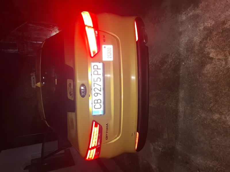 Kia K5 Optima, снимка 14 - Автомобили и джипове - 52999340