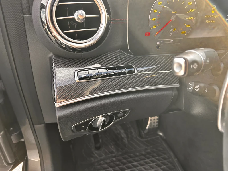 Mercedes-Benz E 53 AMG 4matic+ , снимка 13 - Автомобили и джипове - 53044269