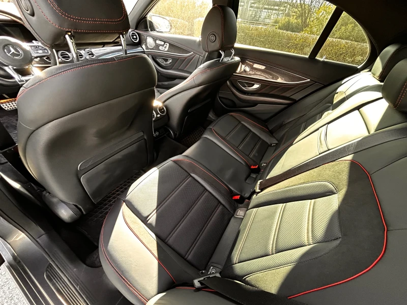 Mercedes-Benz E 53 AMG 4matic+ , снимка 10 - Автомобили и джипове - 53044269