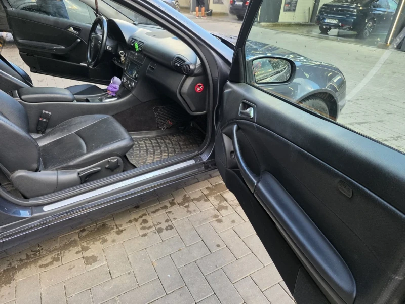 Mercedes-Benz C 230, снимка 2 - Автомобили и джипове - 53261087
