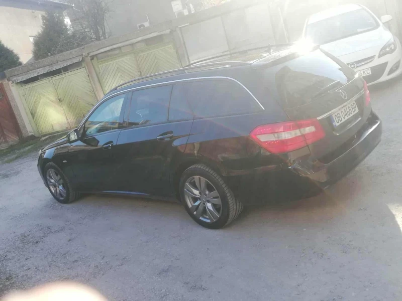 Mercedes-Benz E 200, снимка 6 - Автомобили и джипове - 53432579