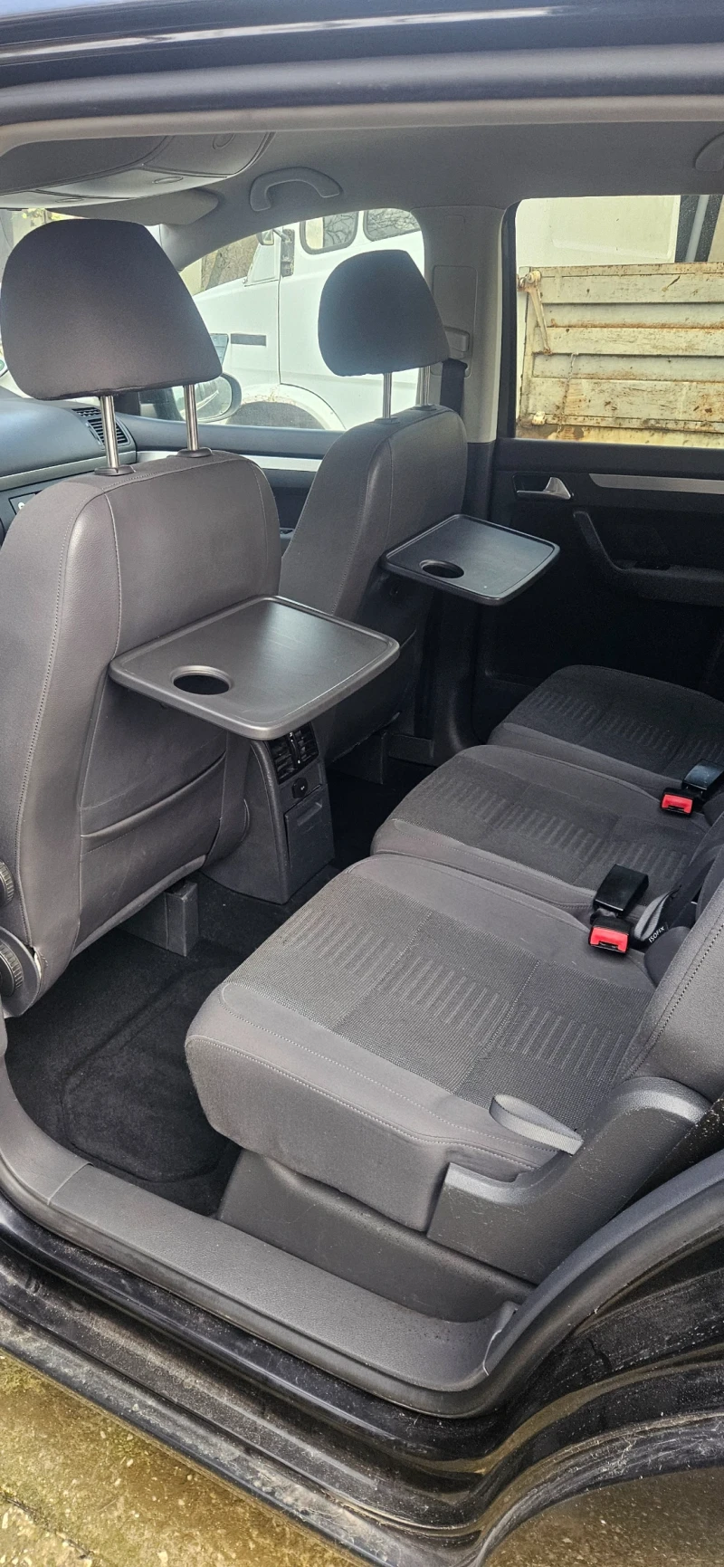 VW Touran, снимка 6 - Автомобили и джипове - 53437692