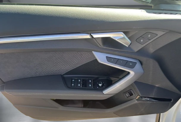 Audi S3 = Black Optics Plus = Panorama Гаранция, снимка 6 - Автомобили и джипове - 52678802