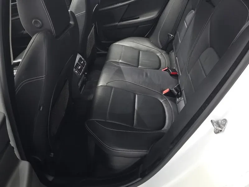 Jaguar XE 20D R SPORT, снимка 12 - Автомобили и джипове - 55926938