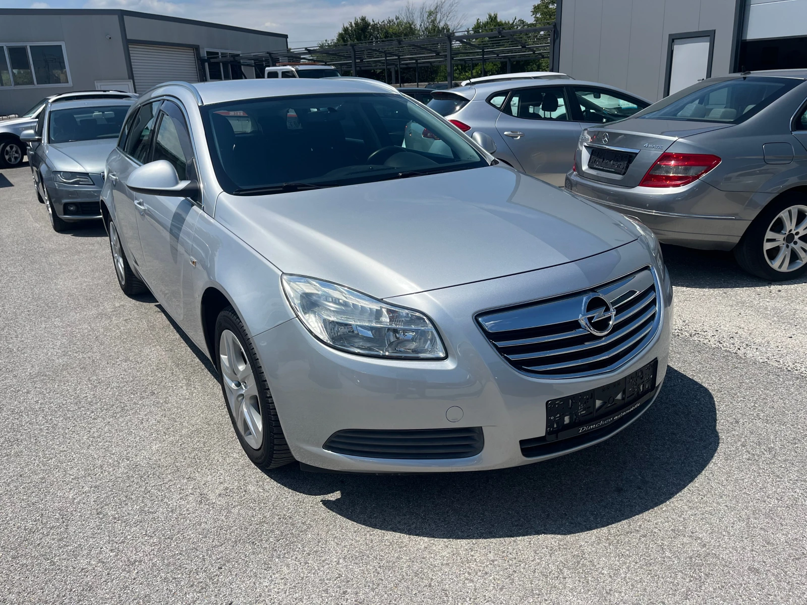 Opel Insignia 2.0 Diesel 130 k.c, снимка 1