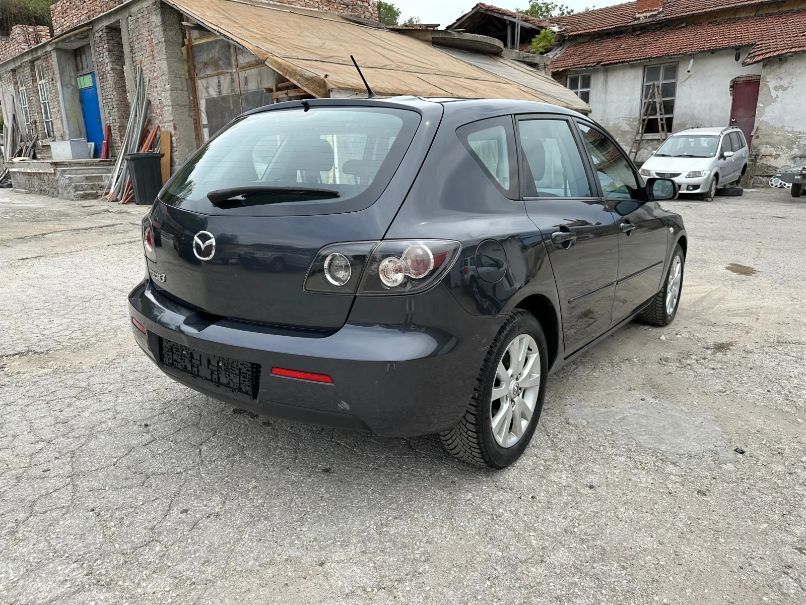 Mazda 3 1.6D 109 коня / Климатроник - изображение 5