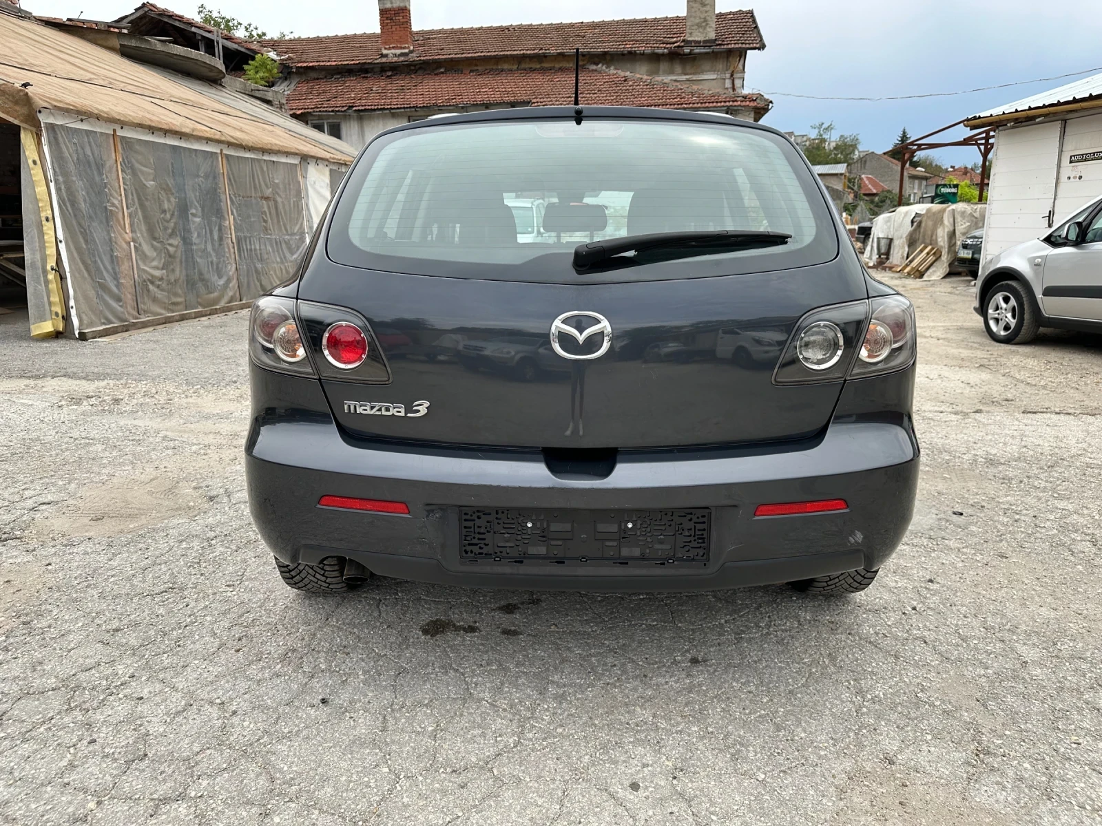 Mazda 3 1.6D 109 коня / Климатроник - изображение 6