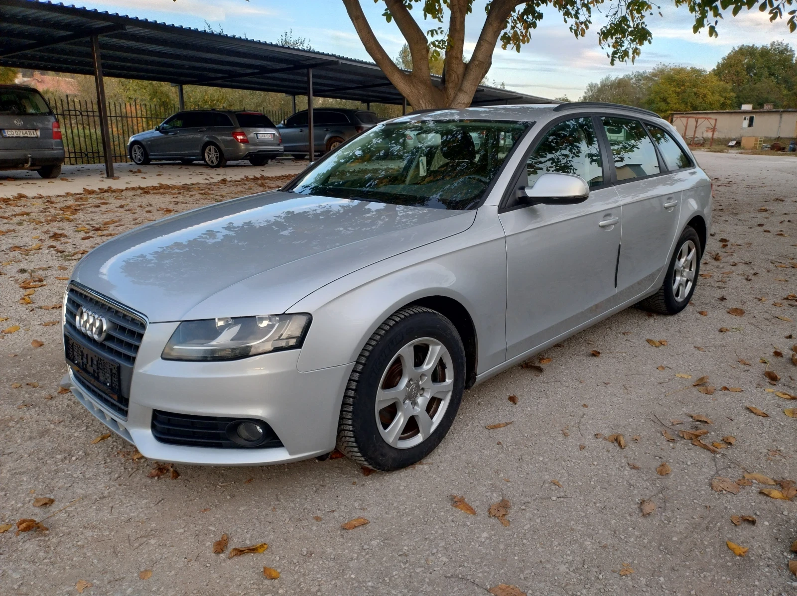 Audi A4 2.0 TDI AVTOMATIK - изображение 2