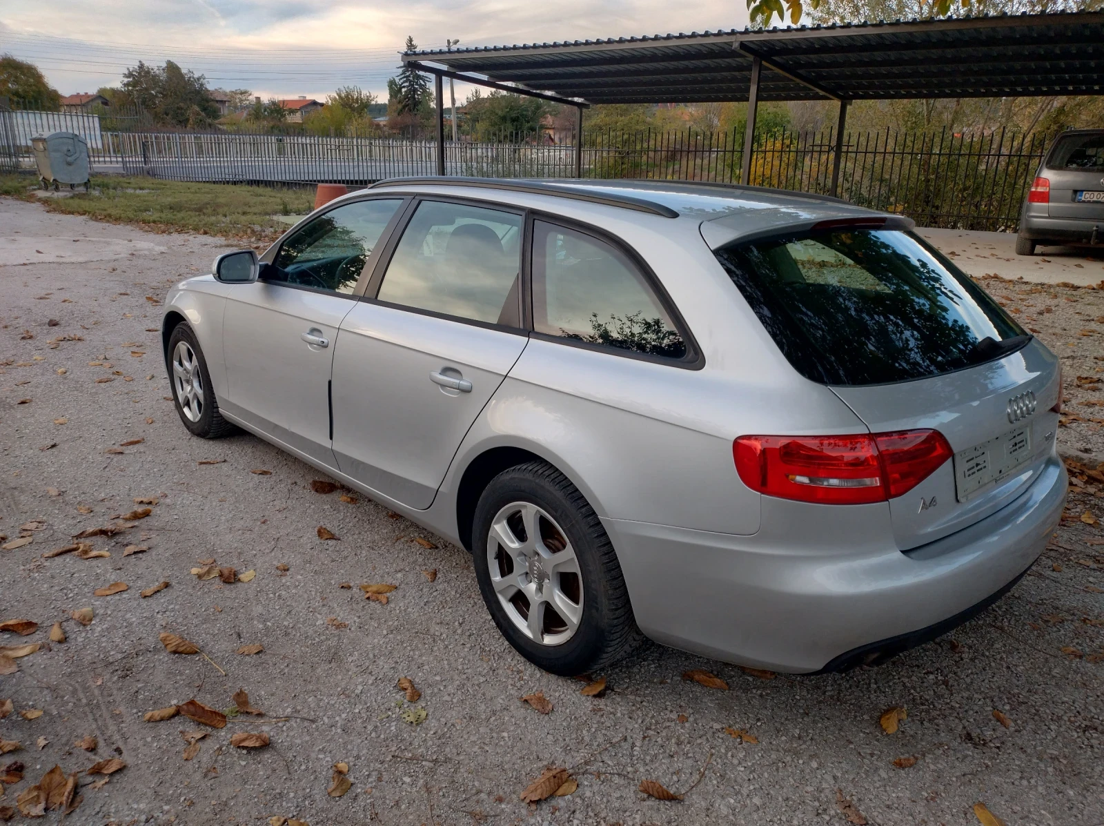 Audi A4 2.0 TDI AVTOMATIK - изображение 6