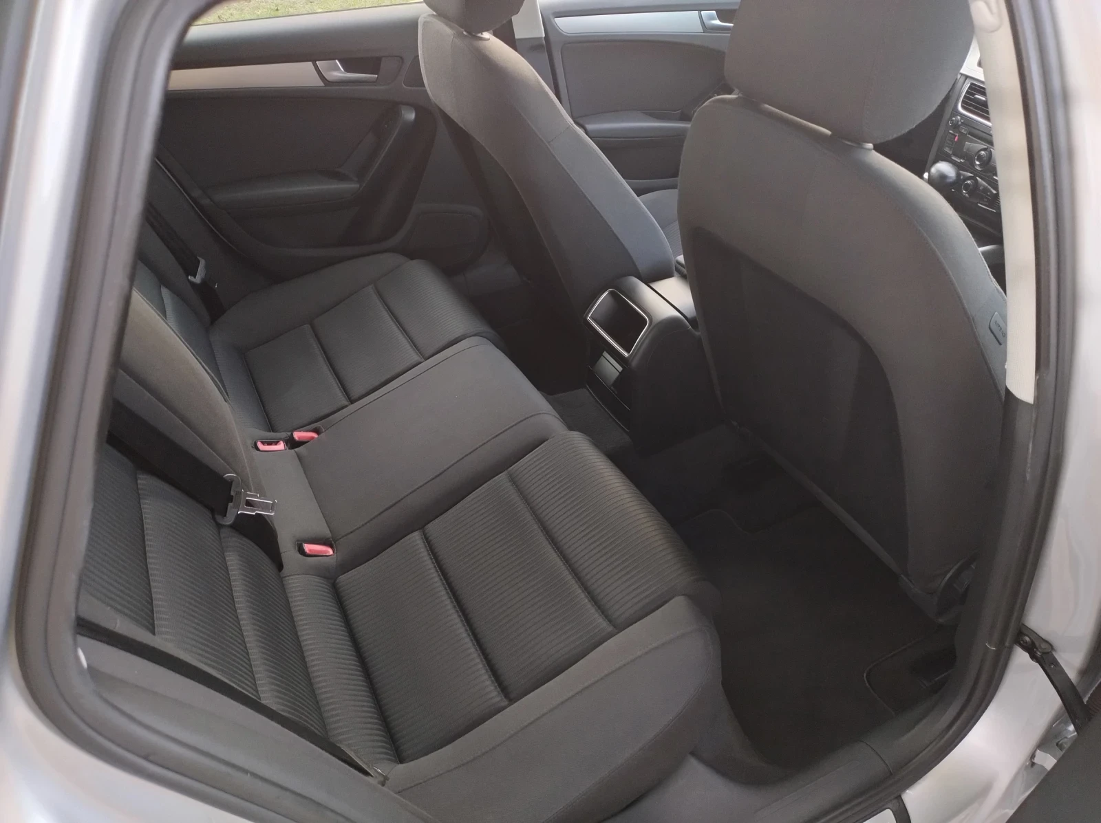 Audi A4 2.0 TDI AVTOMATIK | Mobile.bg   11