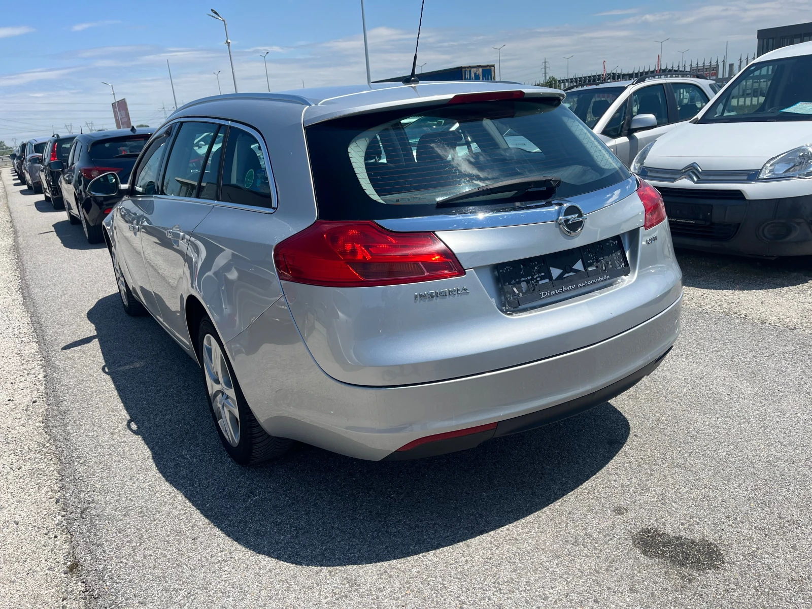 Opel Insignia 2.0 Diesel 130 k.c - изображение 5