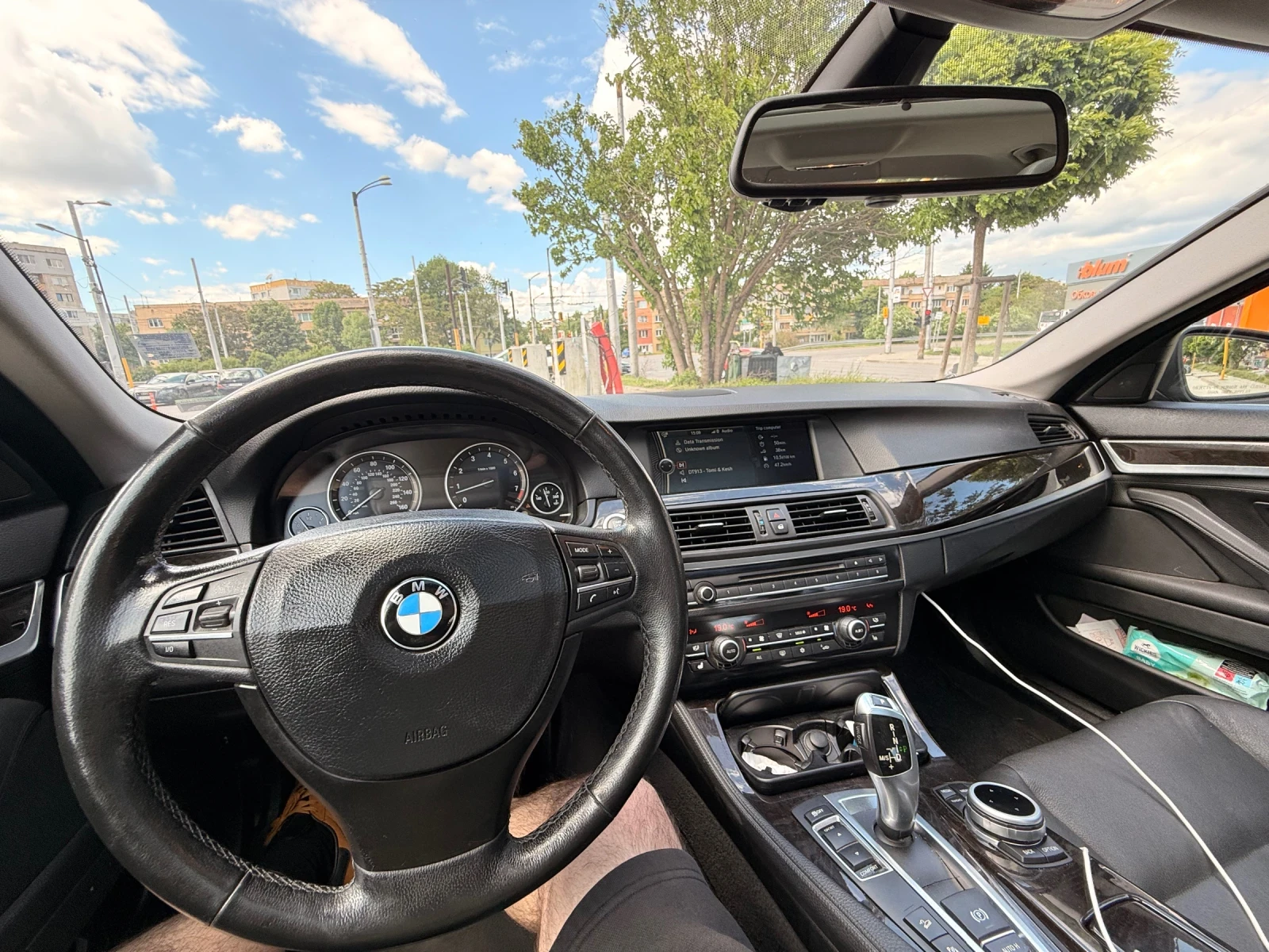 BMW 535 iX - изображение 9