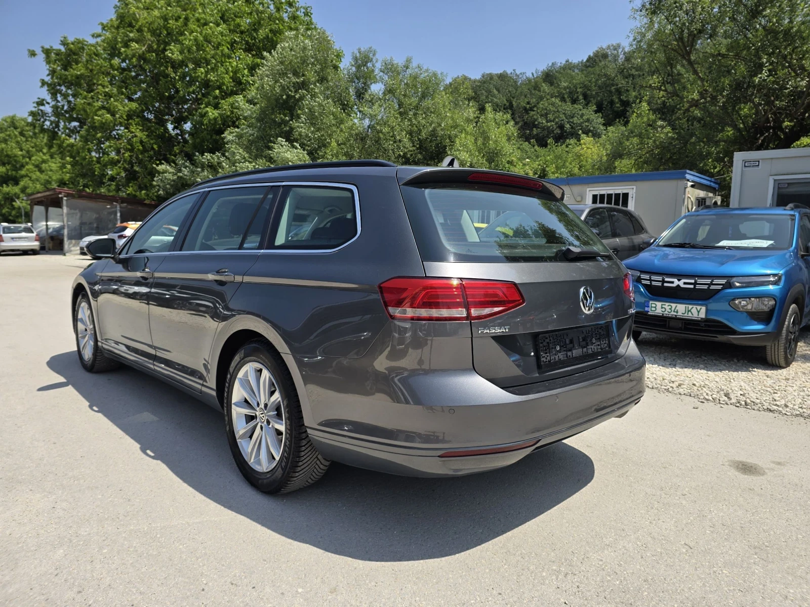 VW Passat 1.6TDI 120к.с Топ състояние  - изображение 3